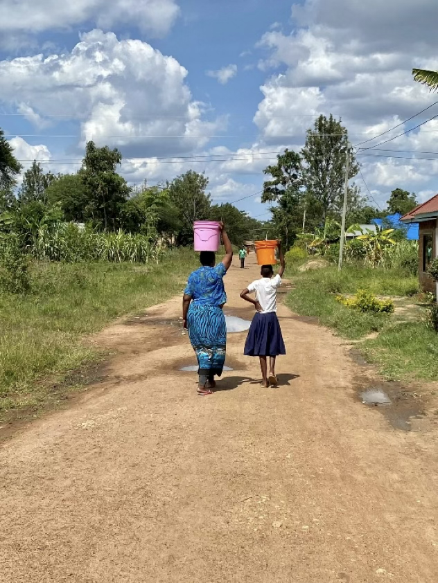 Dorfstraße in Mugumu, Tansania